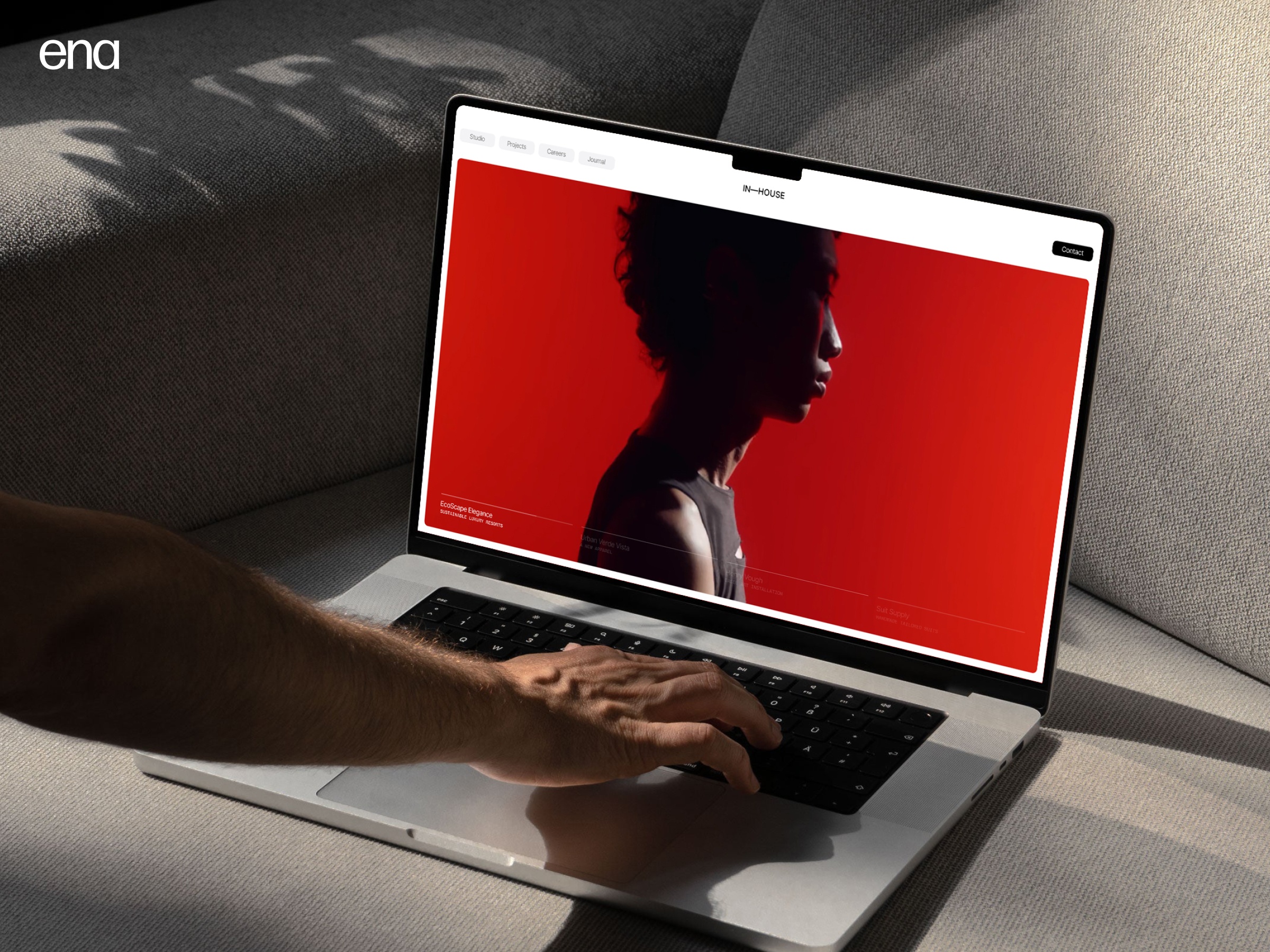 Screenshot 1 of In-House